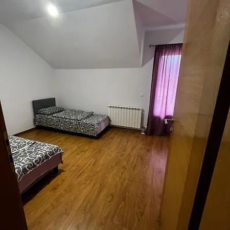 Casa de Férias New Good And Cheap Saraievo